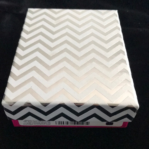 🌺 3 for $15 🌺 - Picture 3 of 3